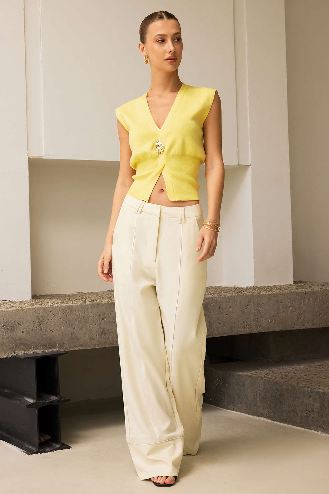 EVITA - PANTALONES RECTOS CON DETALLES PATCHWORK Y RIBETES