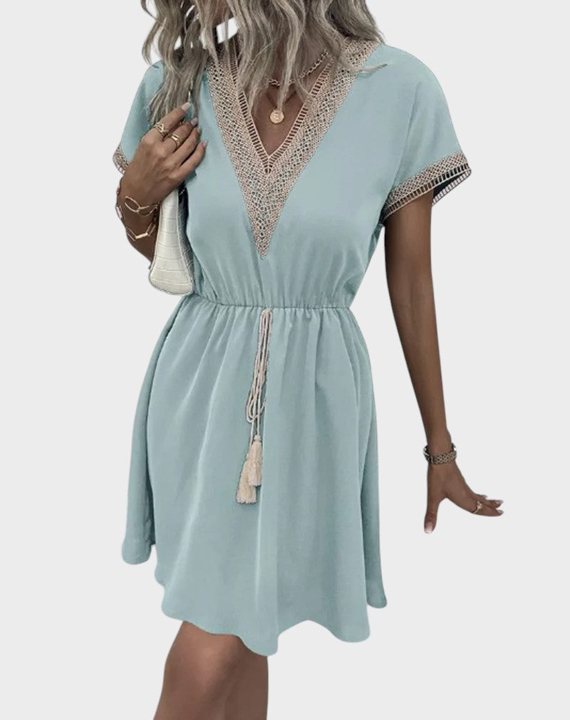 MARGARIT – VESTIDO BOHO CHIC CON ESCOTE EN V Y CINTURÓN FAVORECEDOR