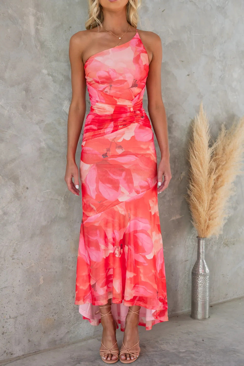 CÁCERES – VESTIDO FLORAL ELEGANTE
