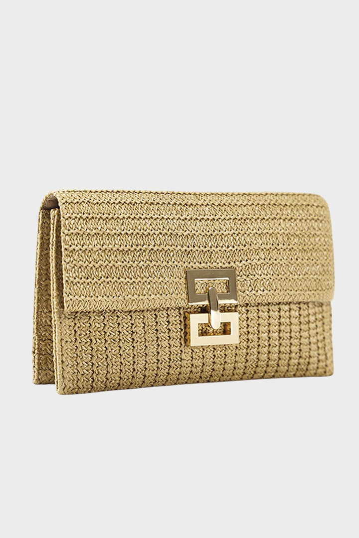 CLUTCH DE PAJA TEJIDA