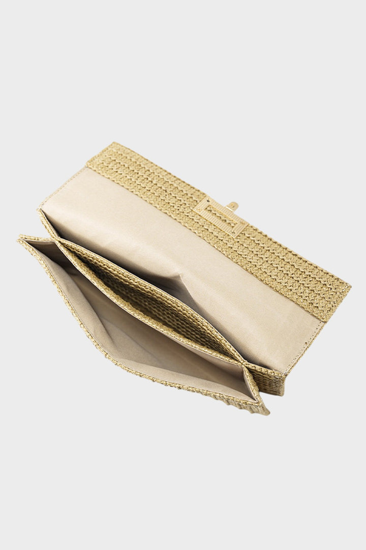 CLUTCH DE PAJA TEJIDA